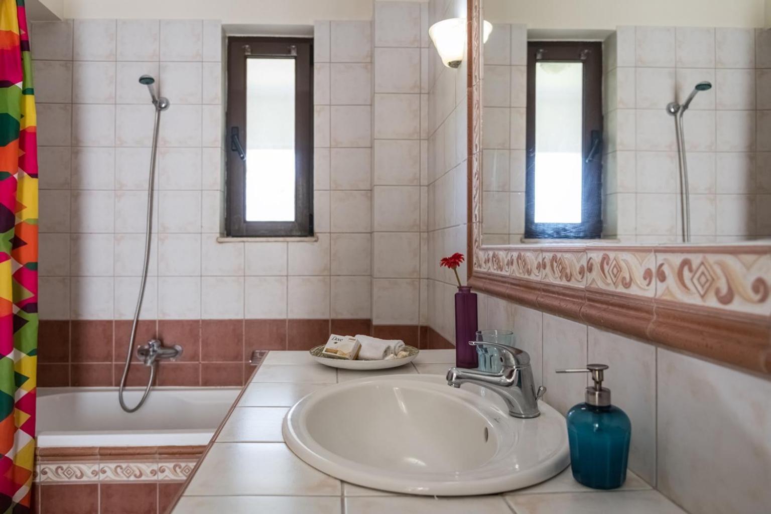 Xenos Villa 2 With A Private Pool,Near The Sea Tigaki 외부 사진
