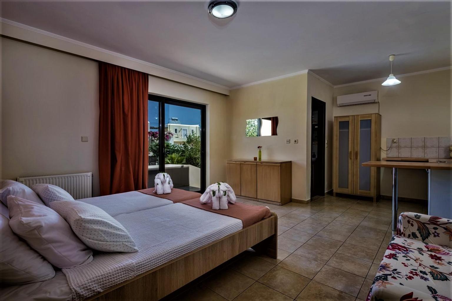 Xenos Villa 2 With A Private Pool,Near The Sea Tigaki 외부 사진